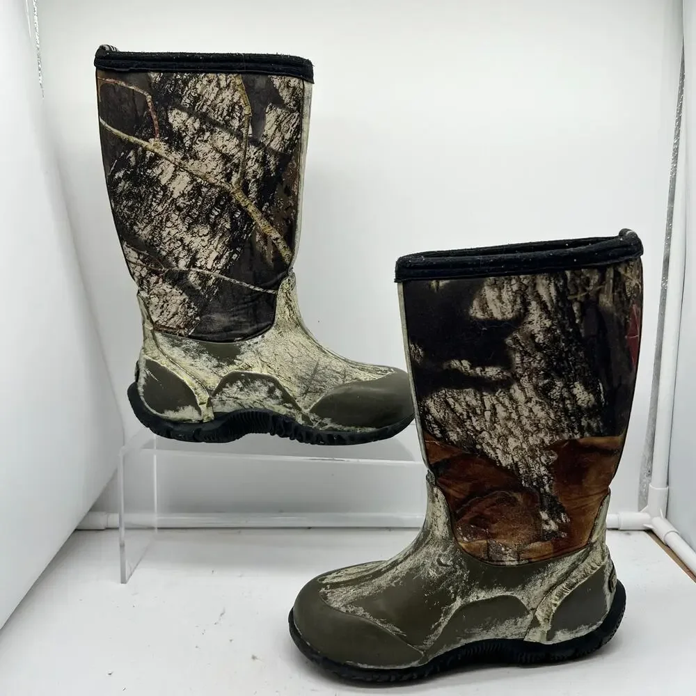 Bogs Boots Kids Youth 13 Classic Camo Winter Snow **